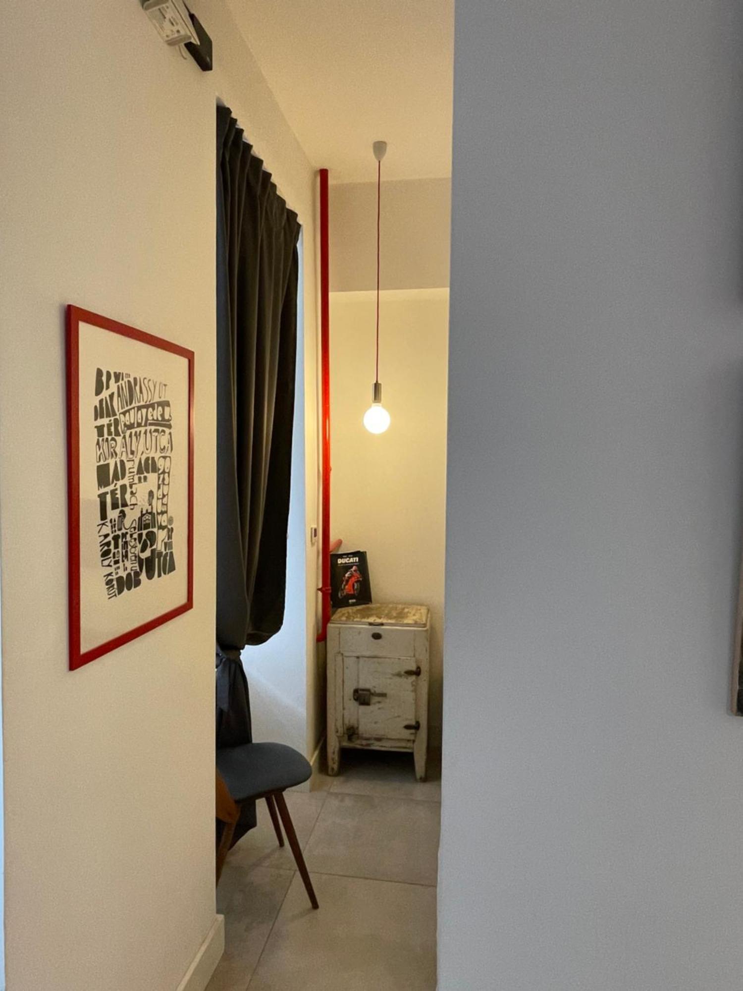Stylish Studios Apartment In The City Center With Air Conditioning Budapeste Exterior foto